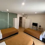 Casa Augusta 4 Hostal *