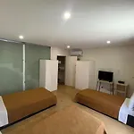 Casa Augusta 4 Hostal *