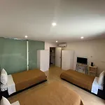 Casa Augusta 4 Hostal
